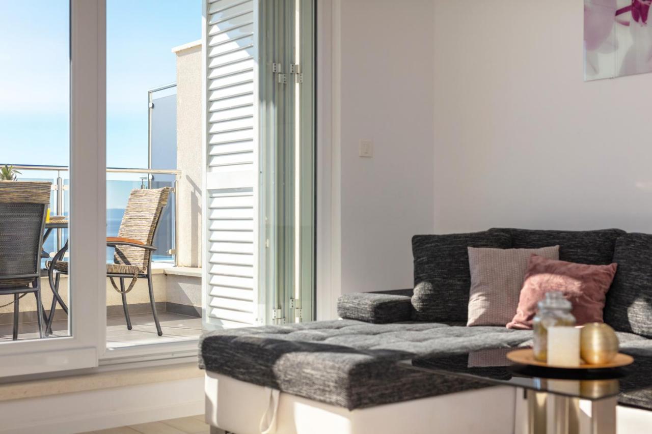 Tanita Apartment