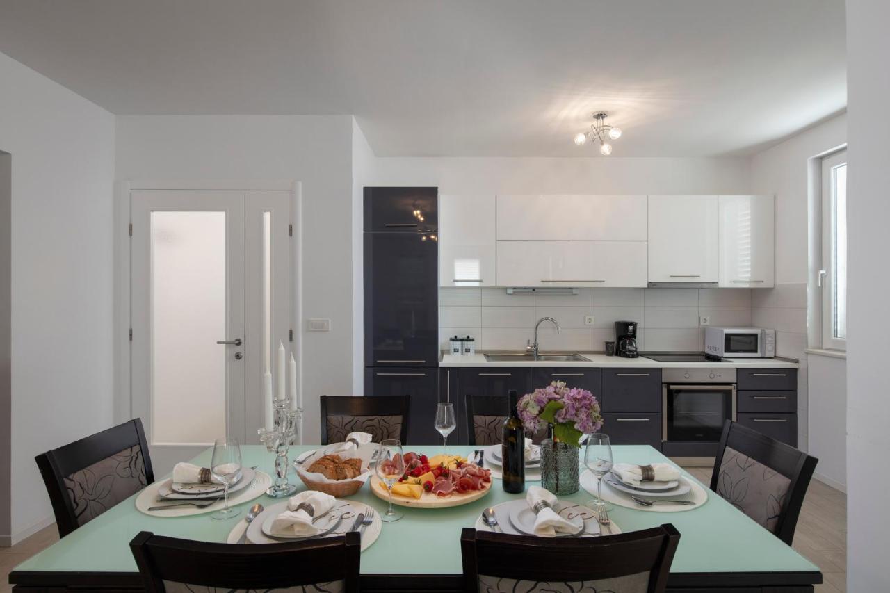 Tanita Apartment Podstrana